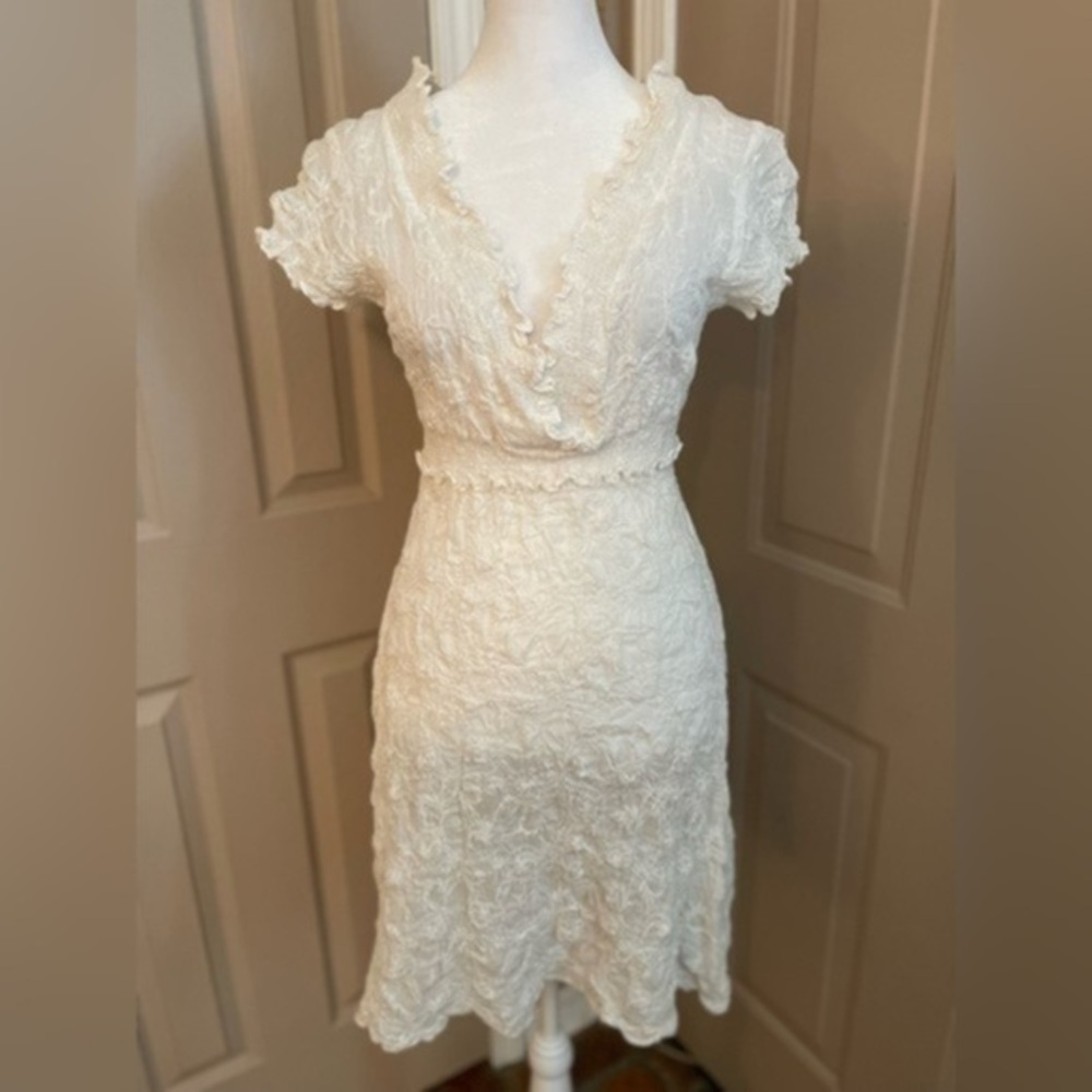 Adrianna Papell white stretch cotton fit & flare v-neck shortsleeved dress. Sz 6